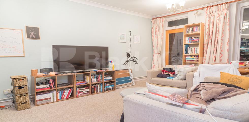 Modern Apartment Clarendon Road, Notting Hill